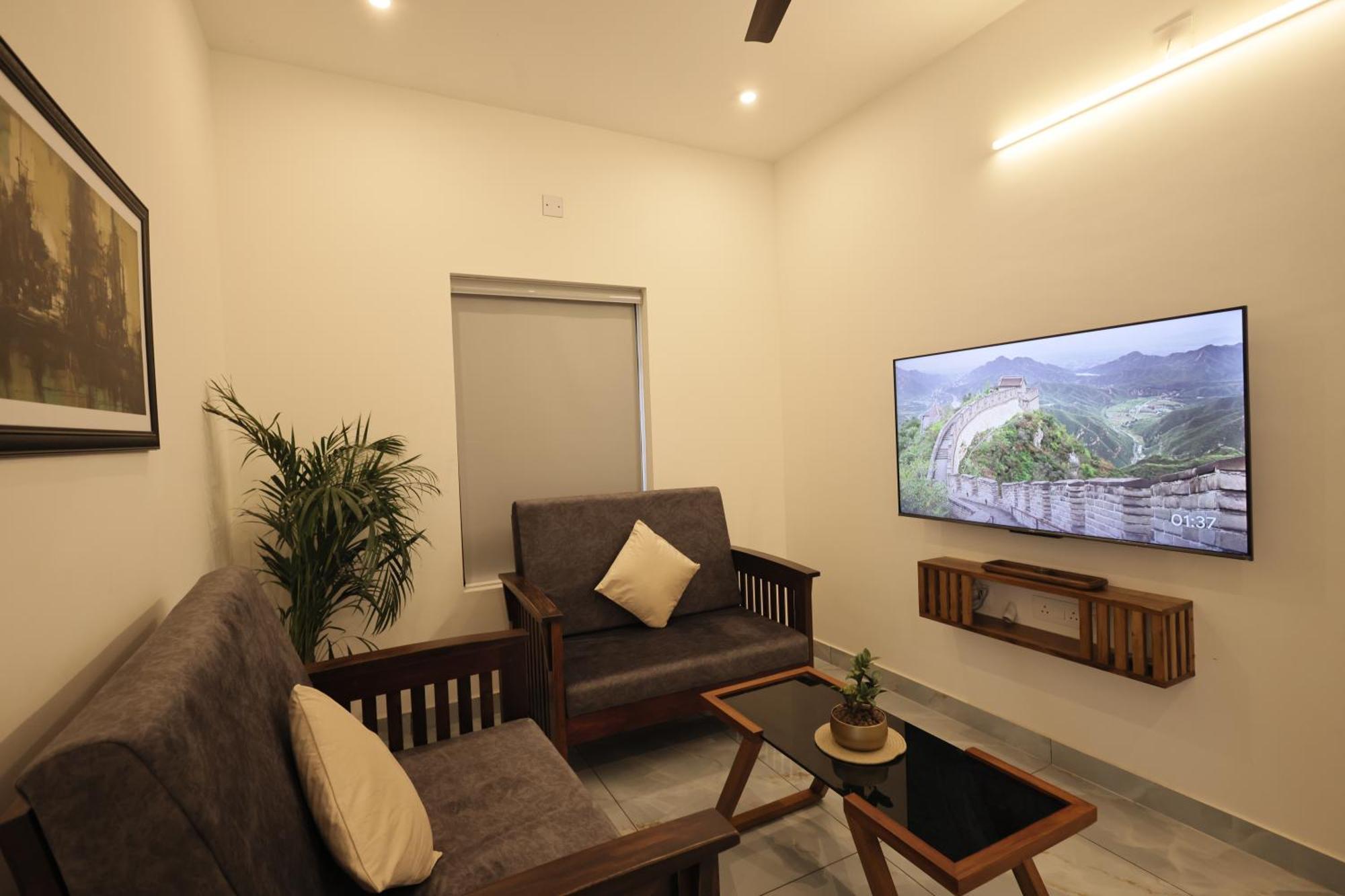 Indigo Springs Lägenhet Thiruvananthapuram Exteriör bild